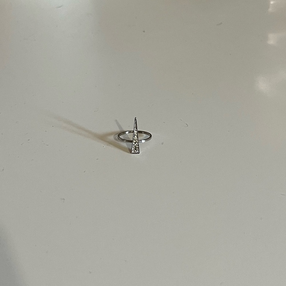 Silver Ring - Picture 3 of 4